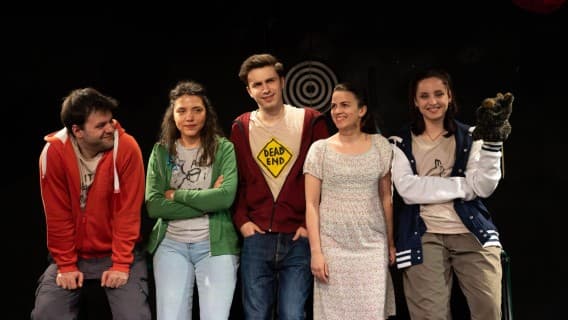 Teatrul Apropo