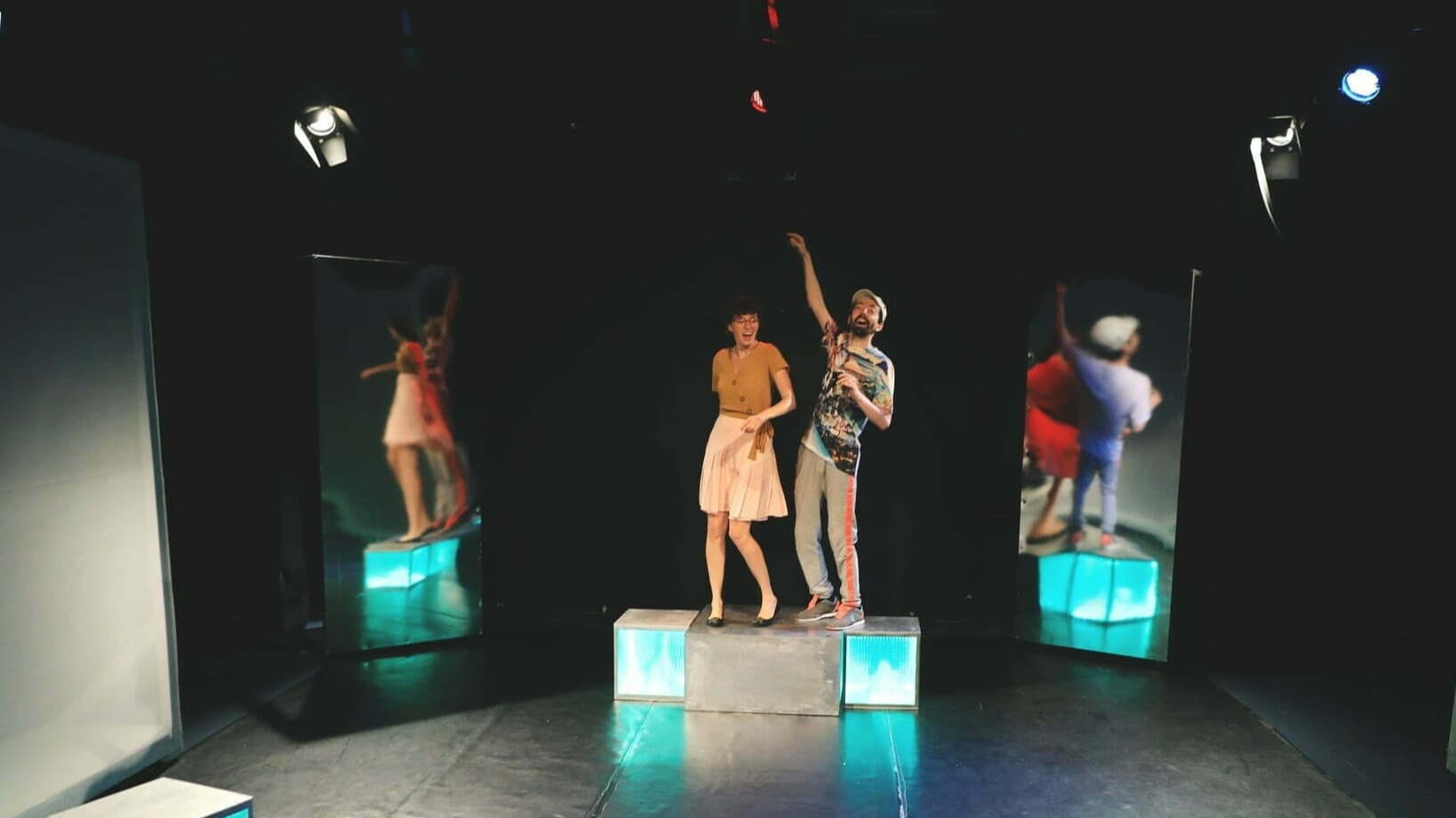 Teatrul Apropo